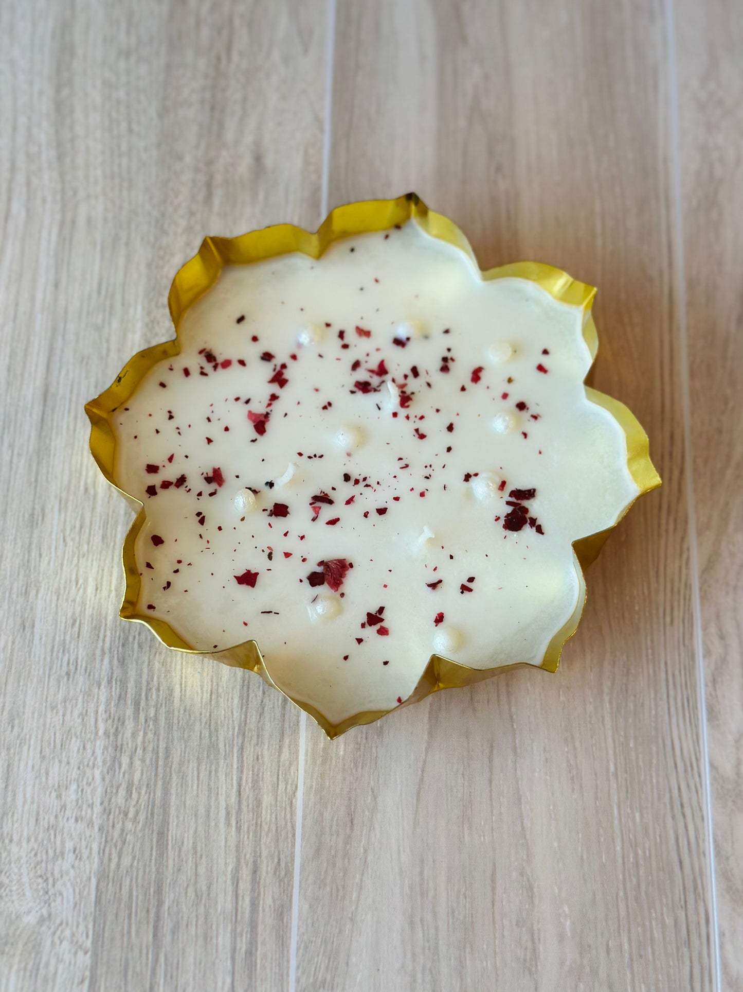 5.5" Lotus Flower Decorative Urli