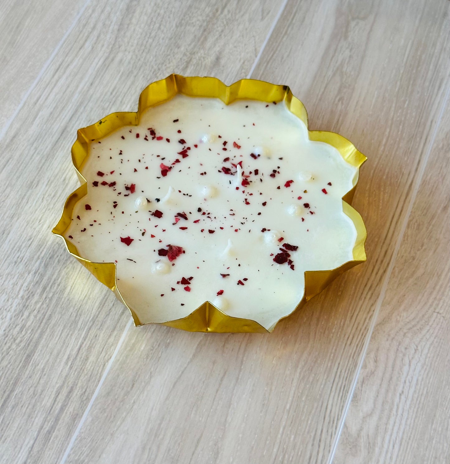 5.5" Lotus Flower Decorative Urli