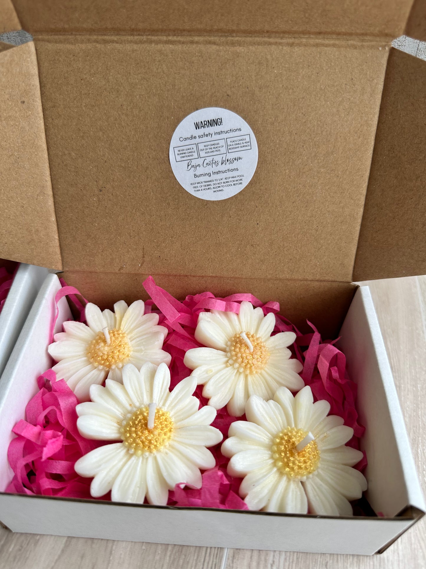 Handmade Soy Floating Daisy Flower Candle – Set of 4