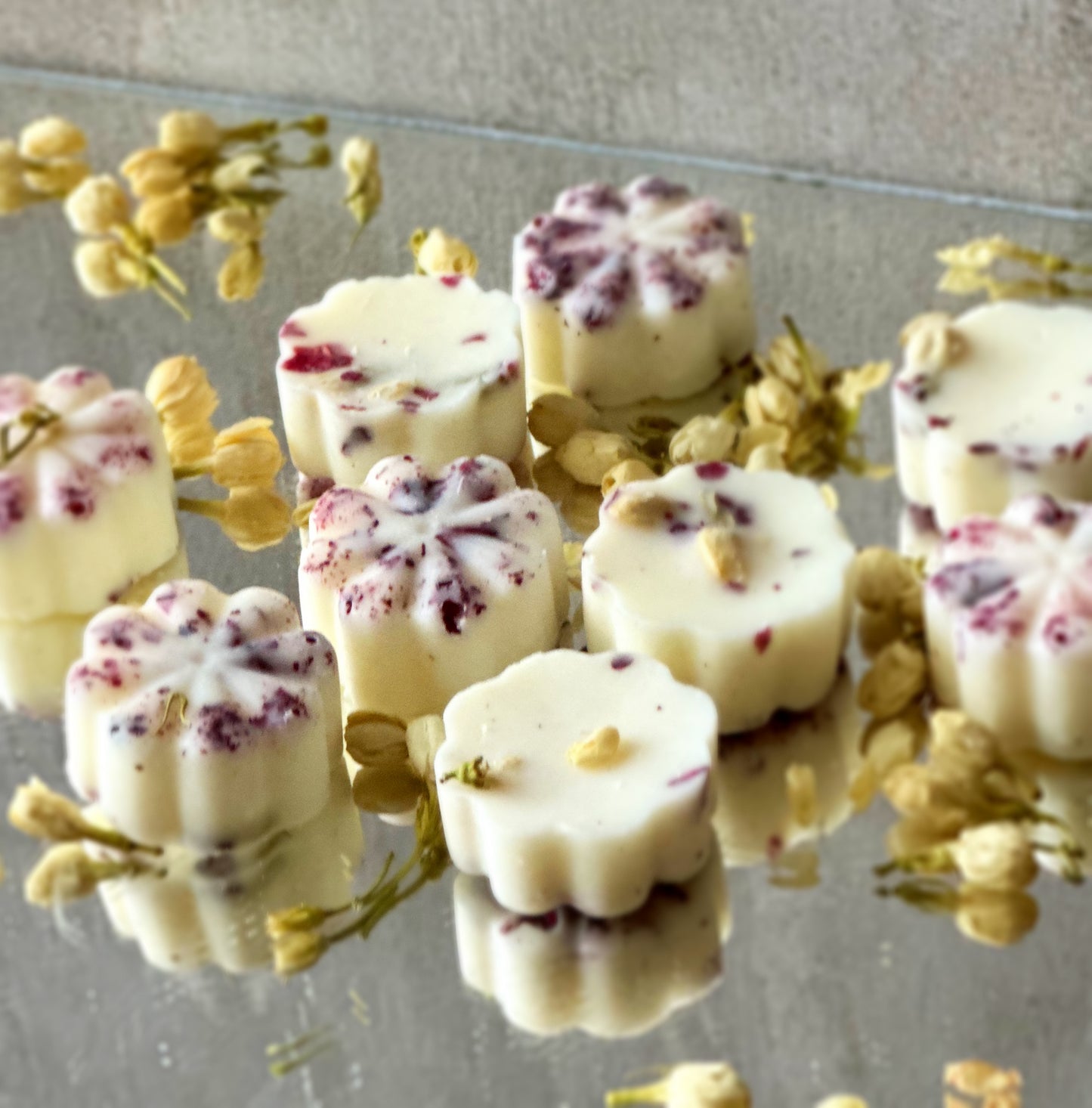 Jasmine & Rose soy wax melts | Birthday Party favors | Wedding Favors | Valentine gifts | Bridal Shower | Baby Shower (1.4oz)