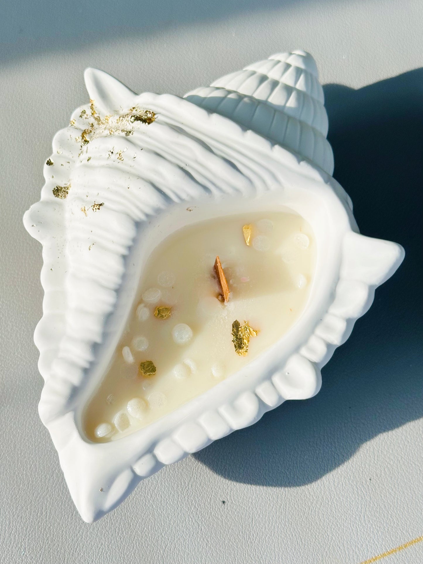 Conch Shell Container Soy Wax Candle – Handmade Scented Candle in Jesmonite Vessel | Unique Housewarming Gift