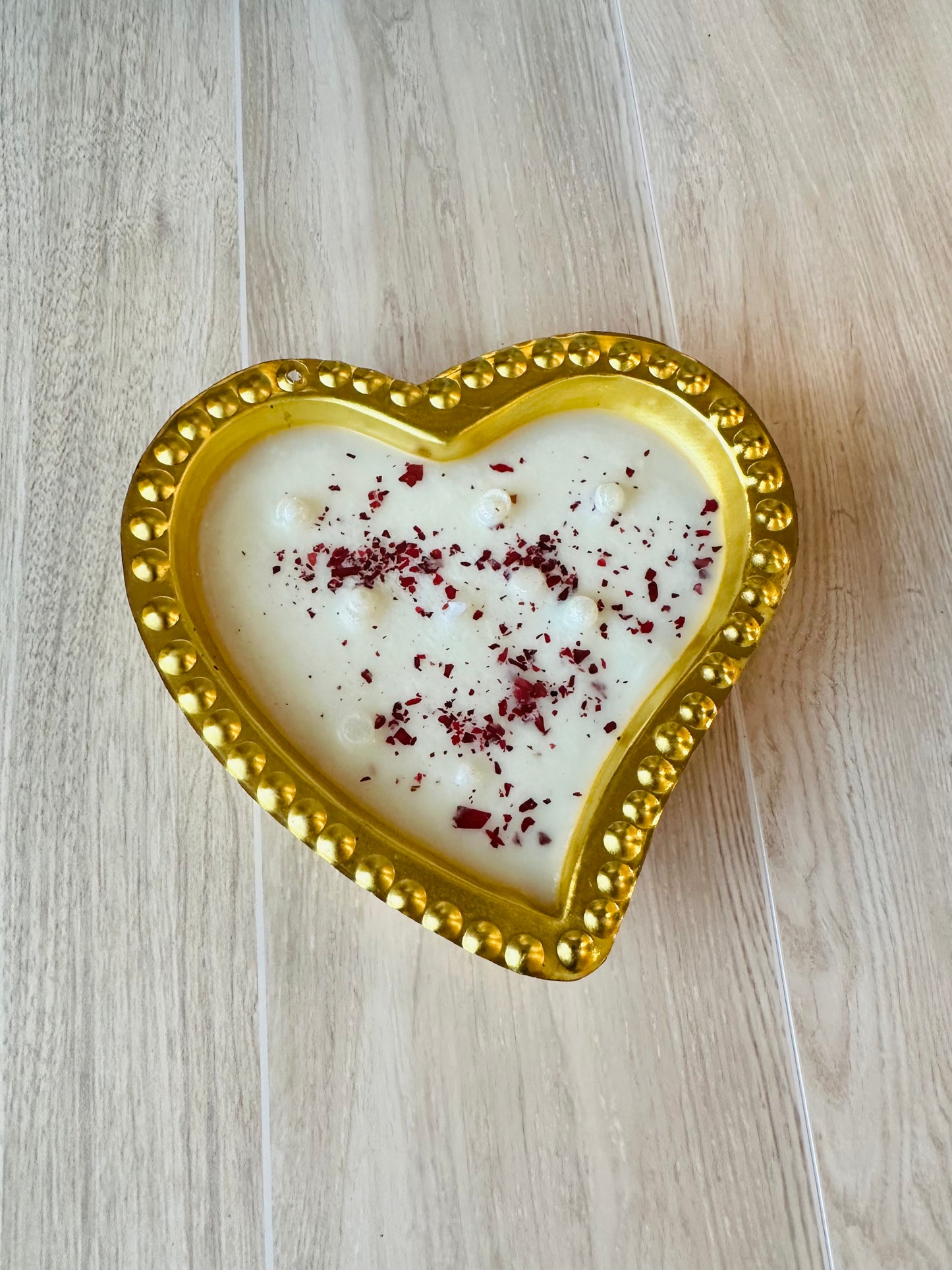 4.5" Heart Decorative Urli